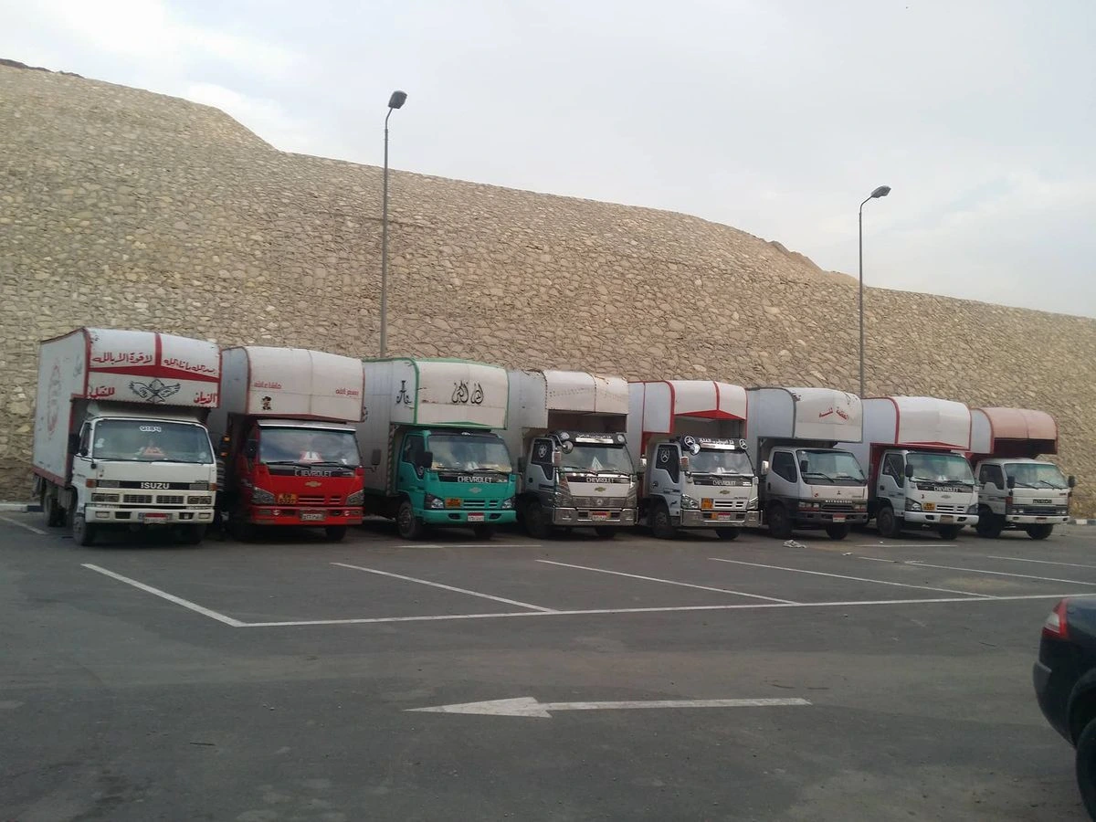 شاحنة كبيرة